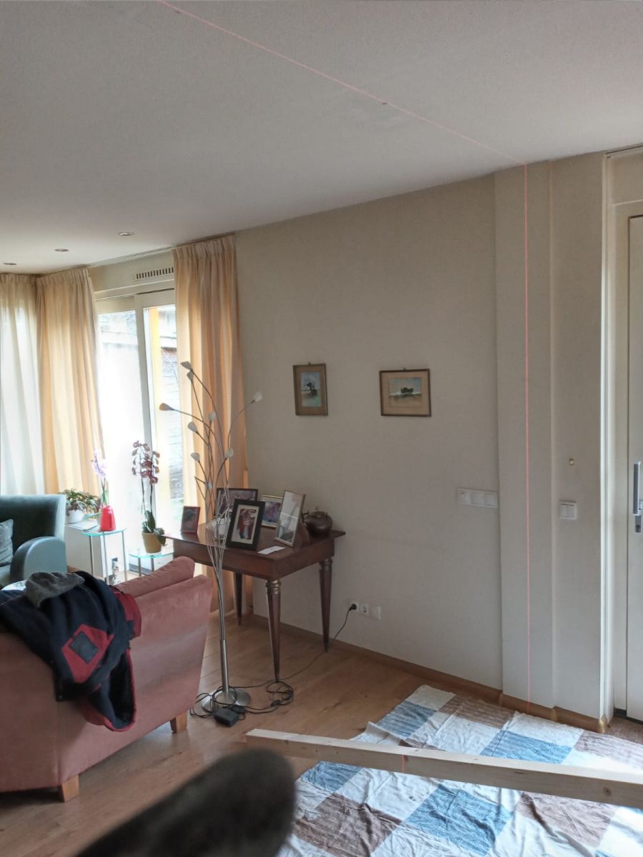 Hier komt de en suite constructie