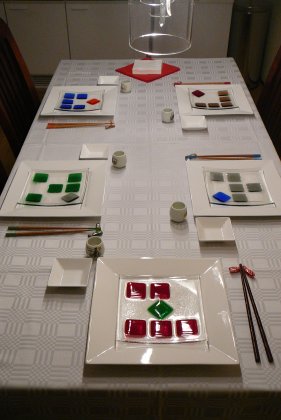 Glazen sushi bordjes met presenteerschaal