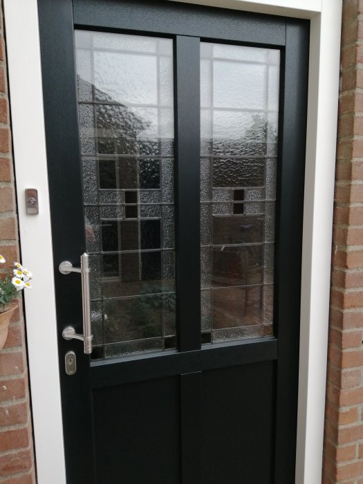 voordeur in dubbel glas